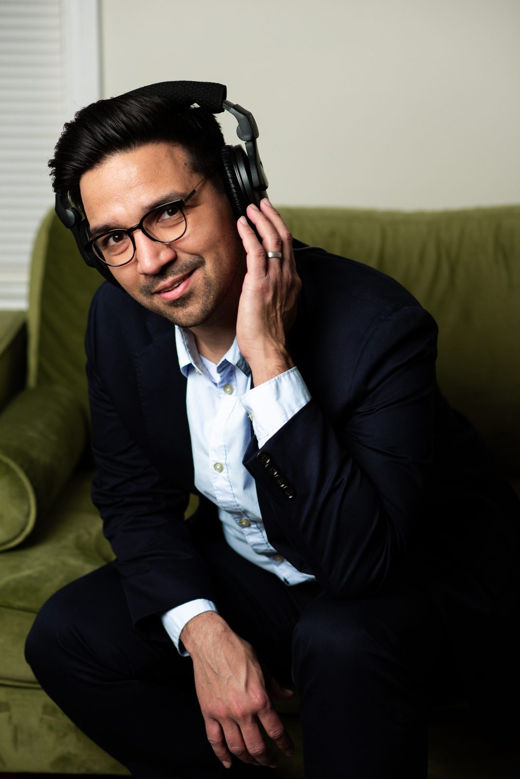 Javier Leiva speaking